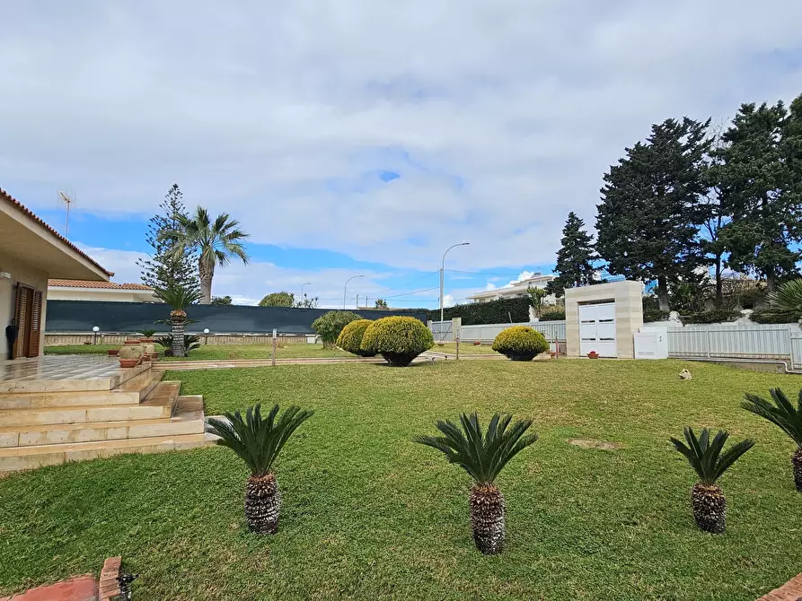 Immagine 18 di Villa in vendita  in Via Portovenere 80 a Ragusa