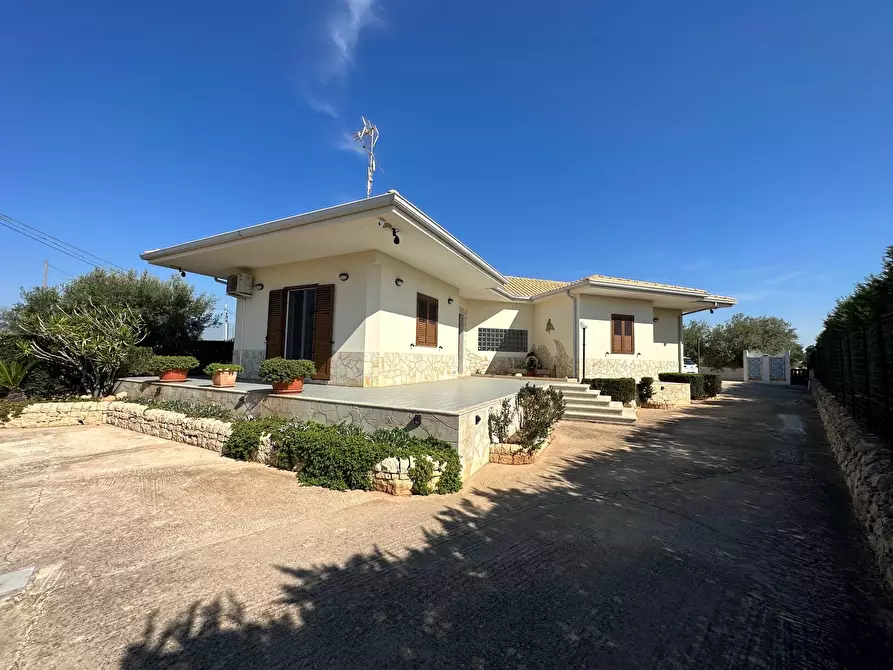 Immagine 18 di Villa in vendita  in SP44 a Modica