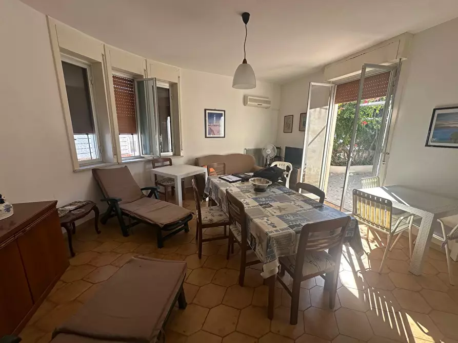 Immagine 18 di Villa in vendita  in Via del Laghetto 23 a Modica