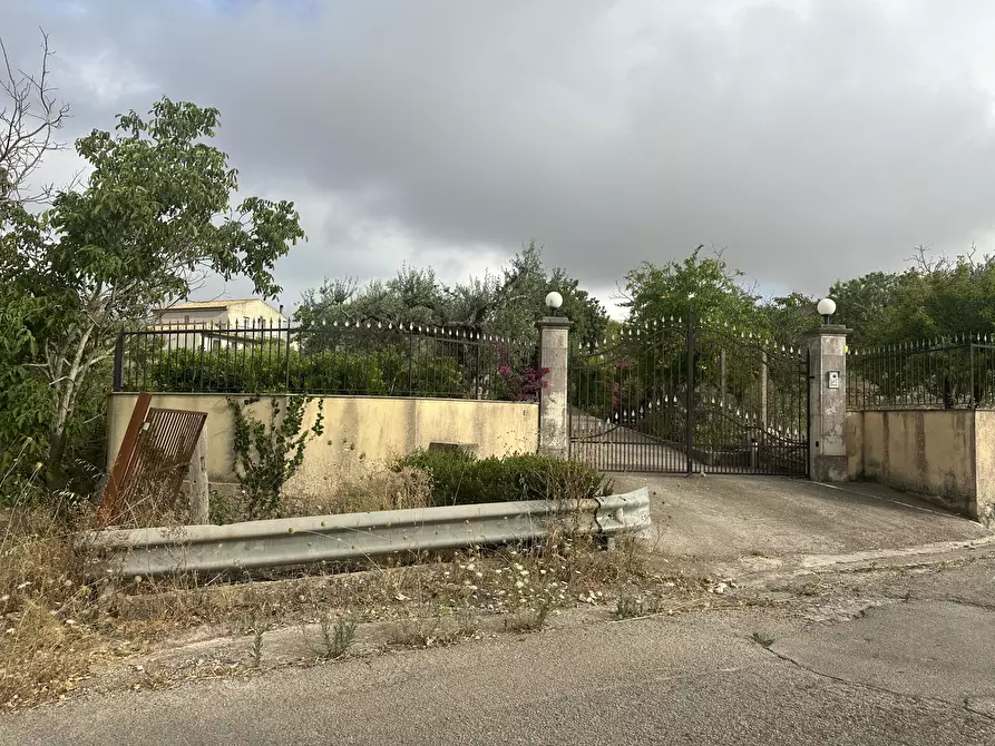 Immagine 14 di Villa in vendita  in Via Vanella 177 a Modica