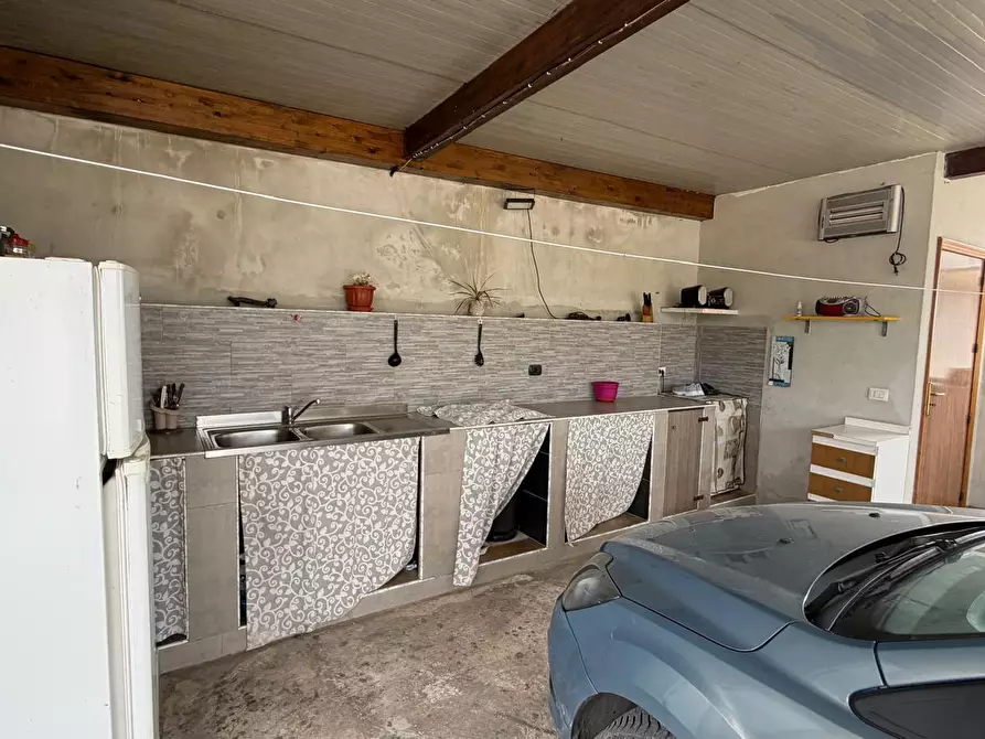 Immagine 2 di Villa in vendita  in Via del Sambuco a Pozzallo