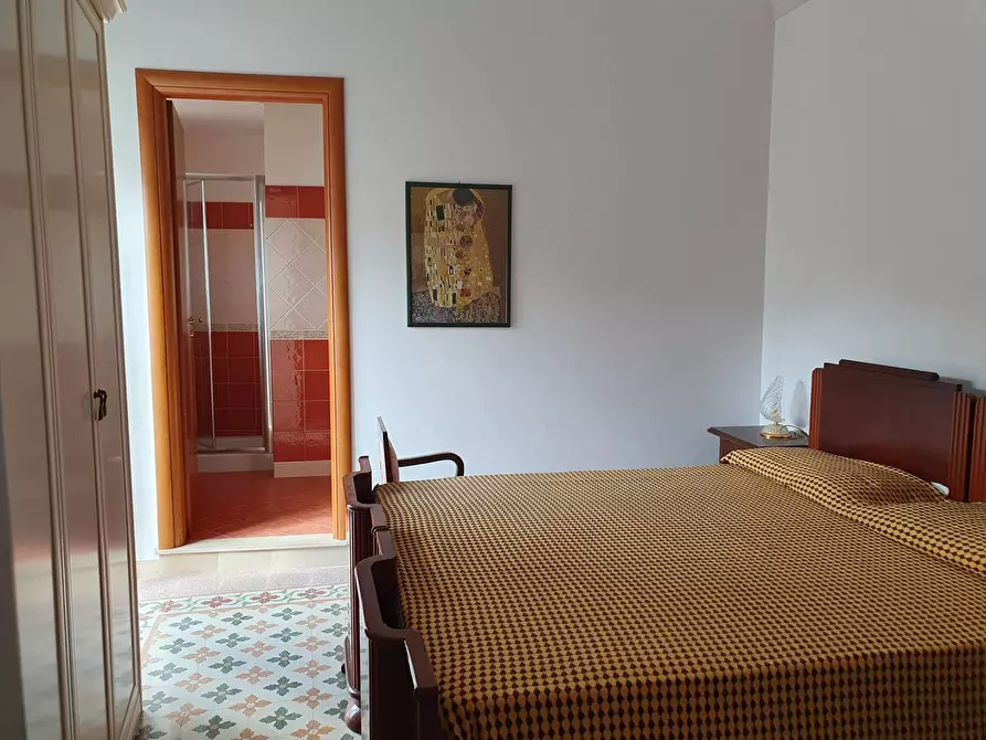 Immagine 23 di Casa indipendente in vendita  a Modica