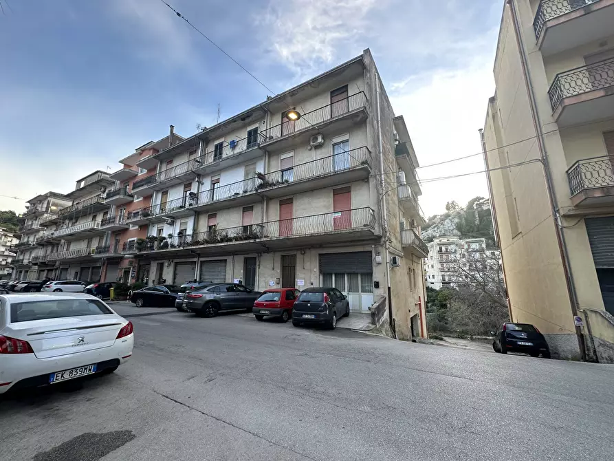 Immagine 1 di Appartamento in vendita  in Via Giarratana a Modica