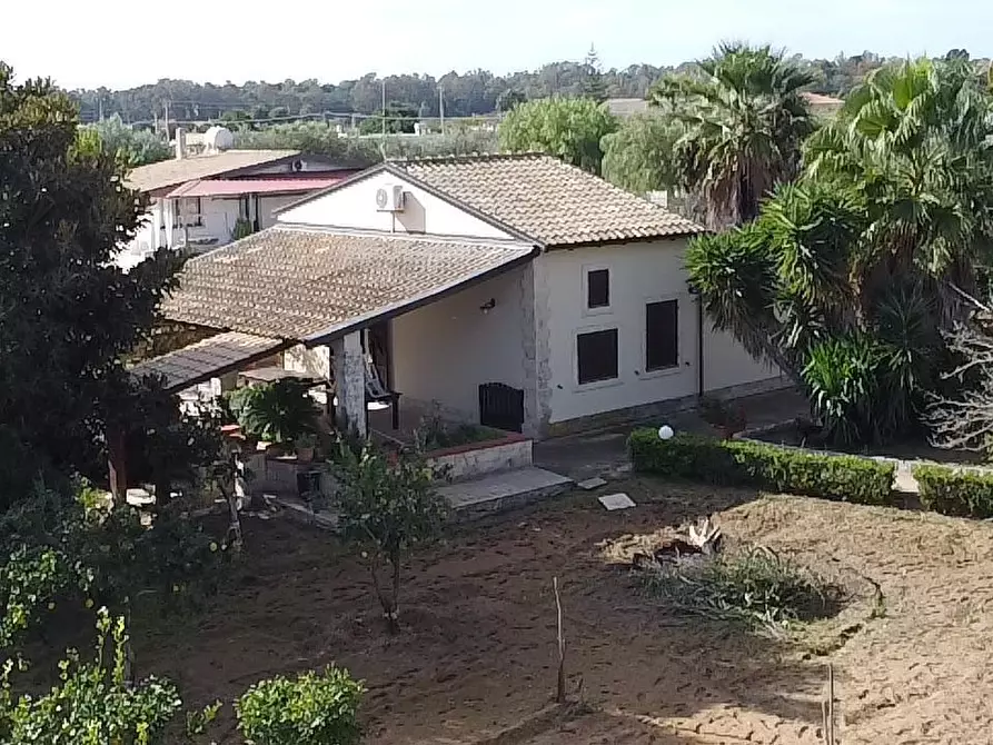 Immagine 35 di Villa in vendita  in Via del Giglio a Ispica