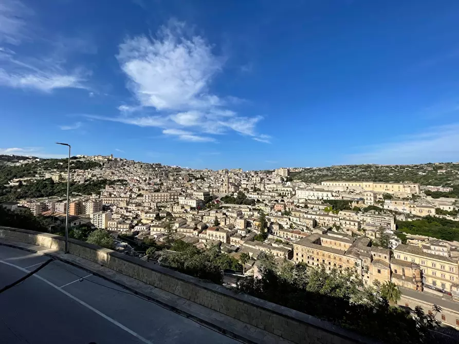 Immagine 6 di Porzione di casa in vendita  in Via San Benedetto da Norcia a Modica