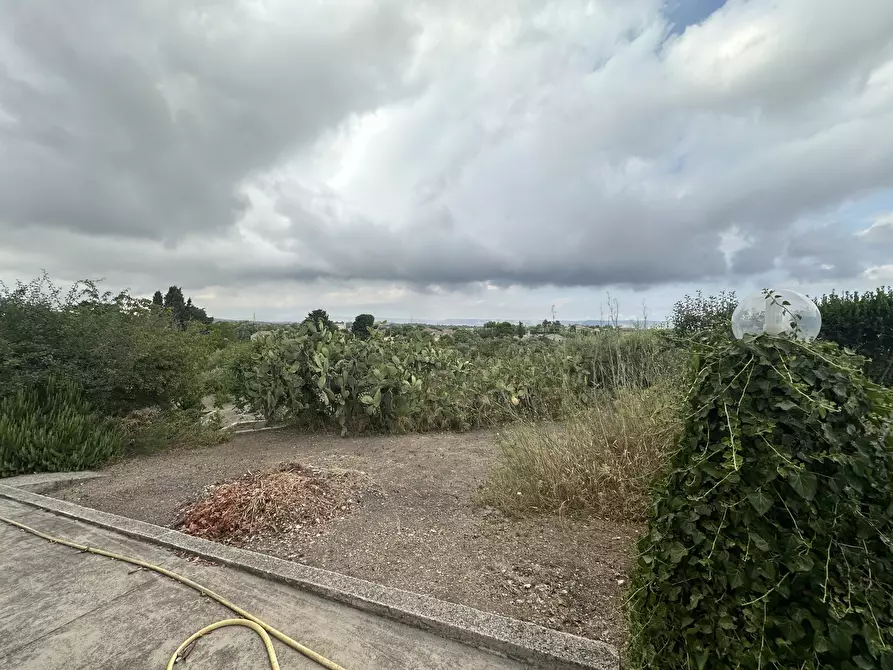 Immagine 12 di Villa in vendita  in Via Vanella 177 a Modica