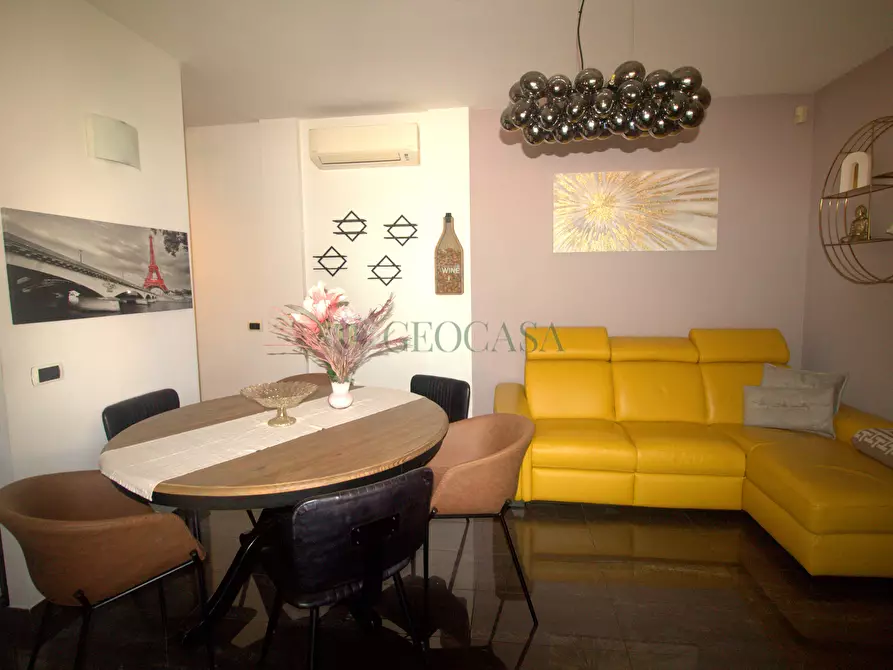 Immagine 18 di Appartamento in vendita  a Follo