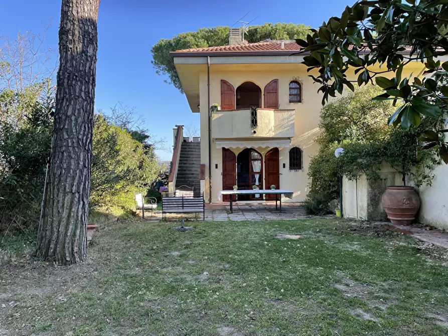 Immagine 7 di Casa indipendente in vendita  in VIA DEI TIGLI a Gabicce Mare