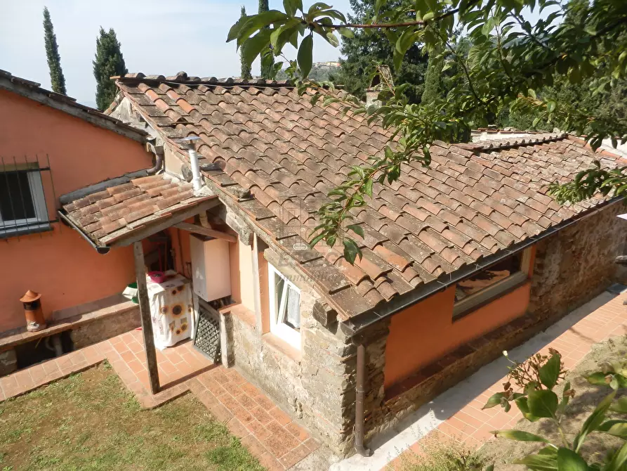Immagine 34 di Rustico / casale in vendita  a Capannori