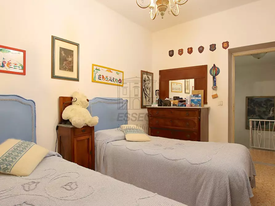 Immagine 21 di Casa bifamiliare in vendita  in Via della Santissima Annunziata 531 a Lucca