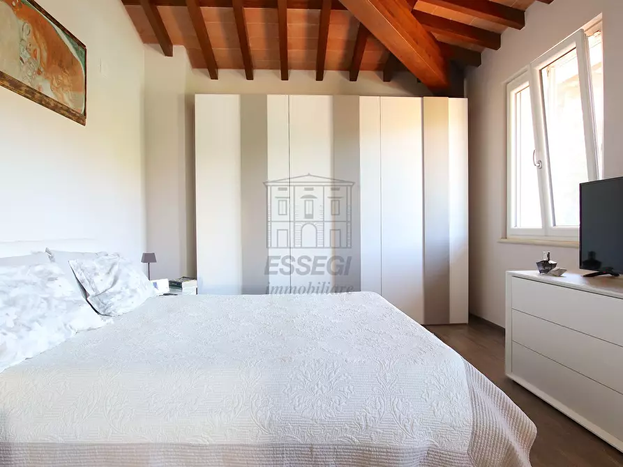 Immagine 31 di Villa in vendita  in Via di San Ginese a Capannori