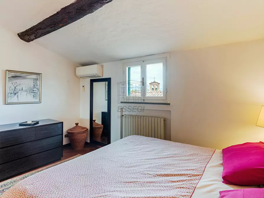 Immagine 23 di Appartamento in vendita  in Via della Zecca a Lucca