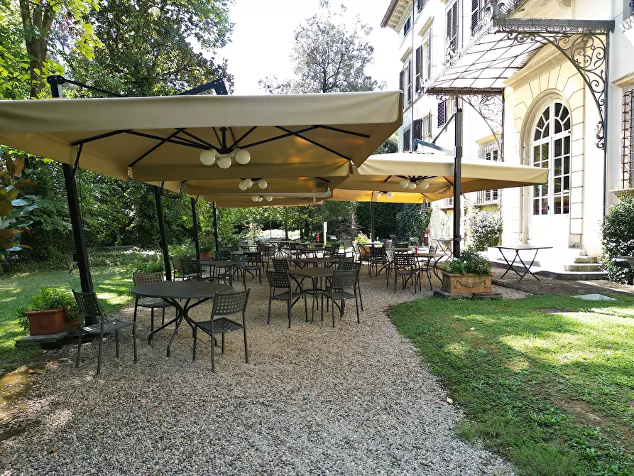 Immagine 24 di Albergo/B&B/Residence in vendita  in Via Nuova per Pisa a Lucca