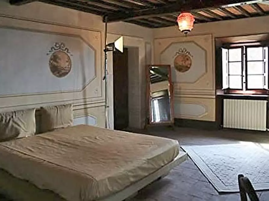 Immagine 59 di Rustico / casale in vendita  in Via di matraia a Lucca