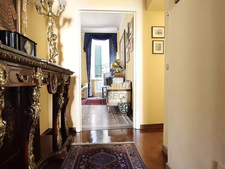 Immagine 8 di Appartamento in vendita  in VIa Fillungo a Lucca