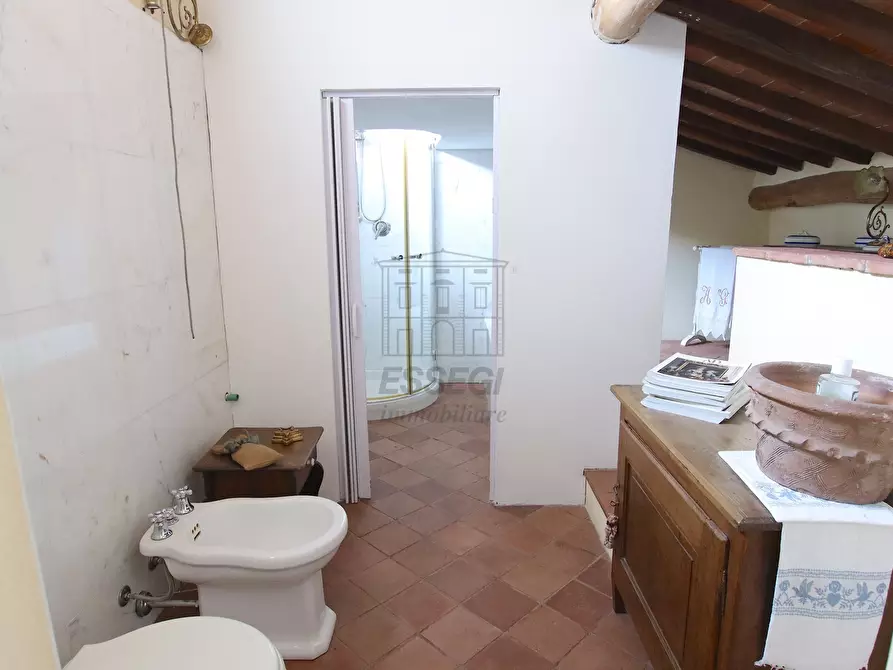 Immagine 29 di Villa in vendita  in Via Romana 914 a Lucca