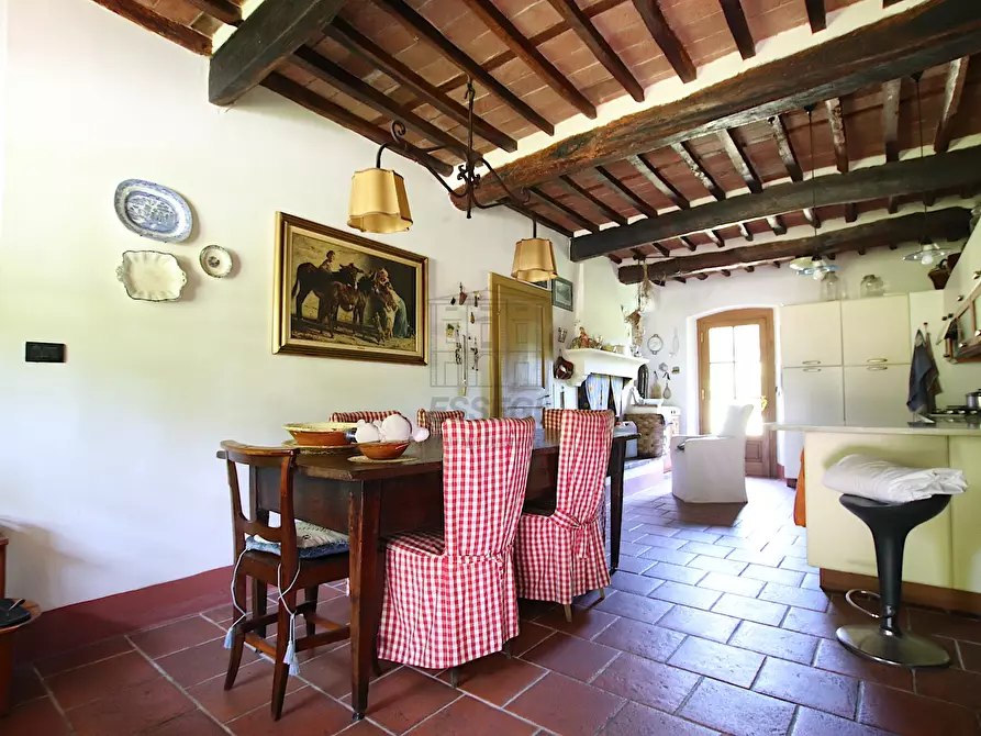 Immagine 46 di Rustico / casale in vendita  in Via della Chiesa di Gragnano a Lucca