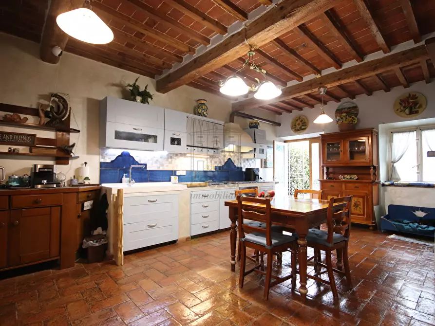 Immagine 2 di Terratetto in vendita  in Via di Mugnano 4 a Lucca