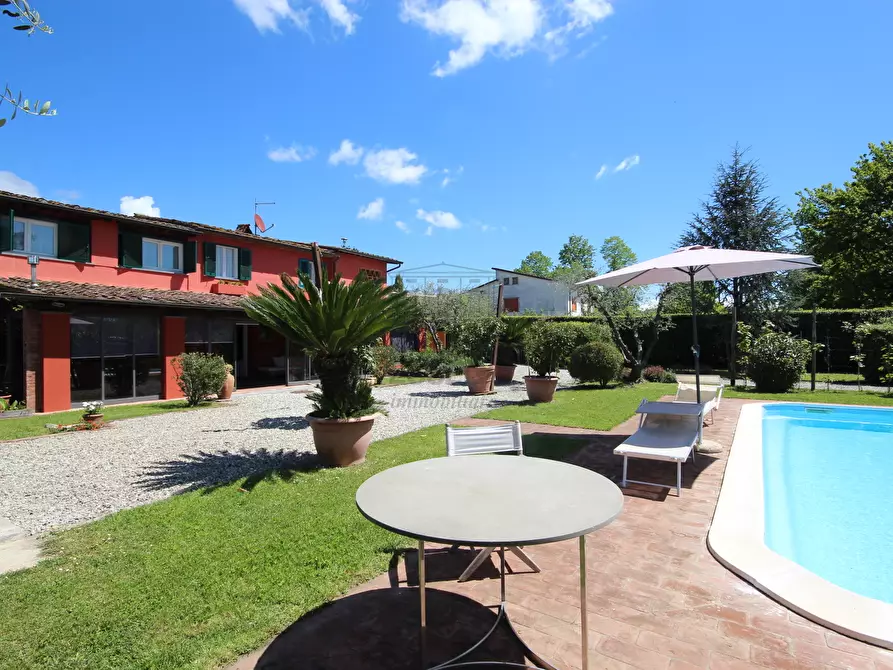 Immagine 13 di Rustico / casale in vendita  in Via dei Marzi 463 a Lucca