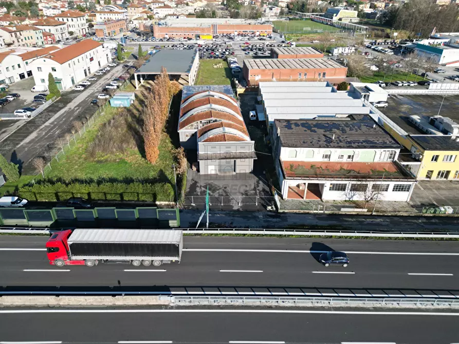Immagine 11 di Capannone industriale in vendita  in Traversa I Via delle Fornacette 109 a Lucca