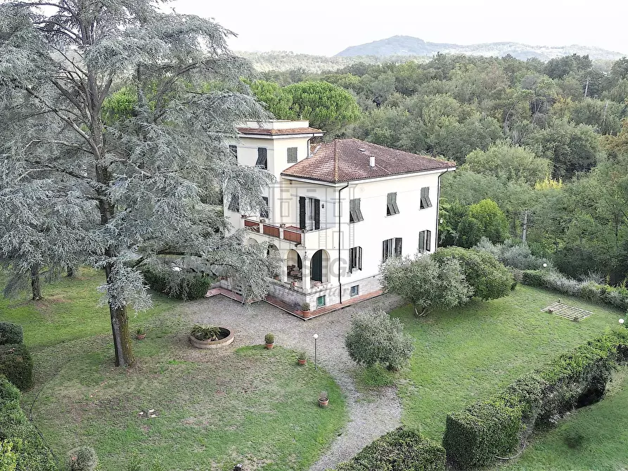 Immagine 6 di Villa in vendita  in traversa i 248 a Lucca