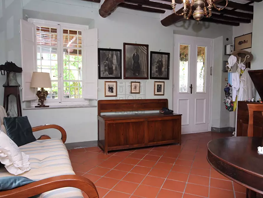 Immagine 3 di Rustico / casale in vendita  a Capannori