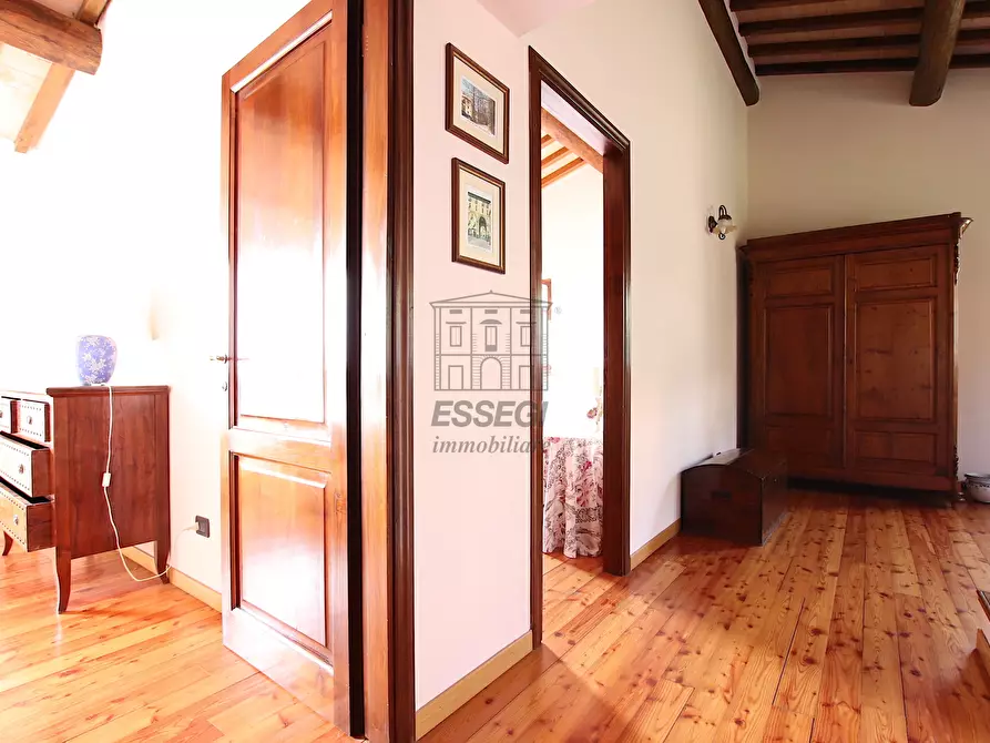 Immagine 26 di Bed & Breakfast in vendita  in Via San Gemma Galgani 4 a Pescaglia