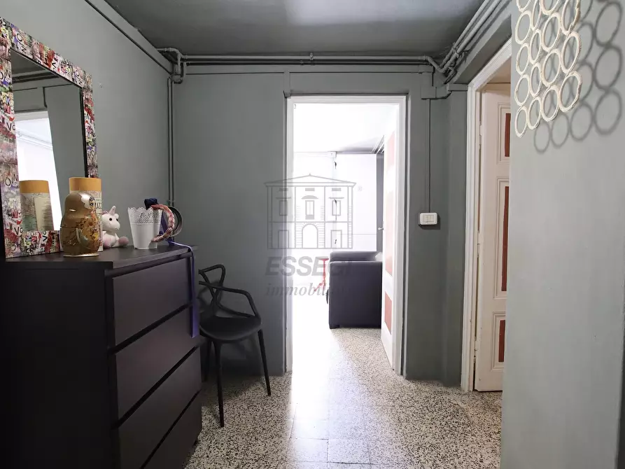 Immagine 25 di Appartamento in vendita  in Viale Pacini 115 a Lucca