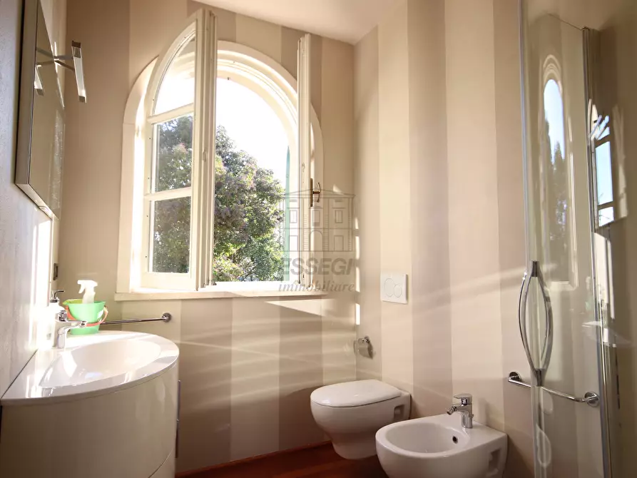 Immagine 13 di Appartamento in vendita  in Via dei Dorini a Lucca