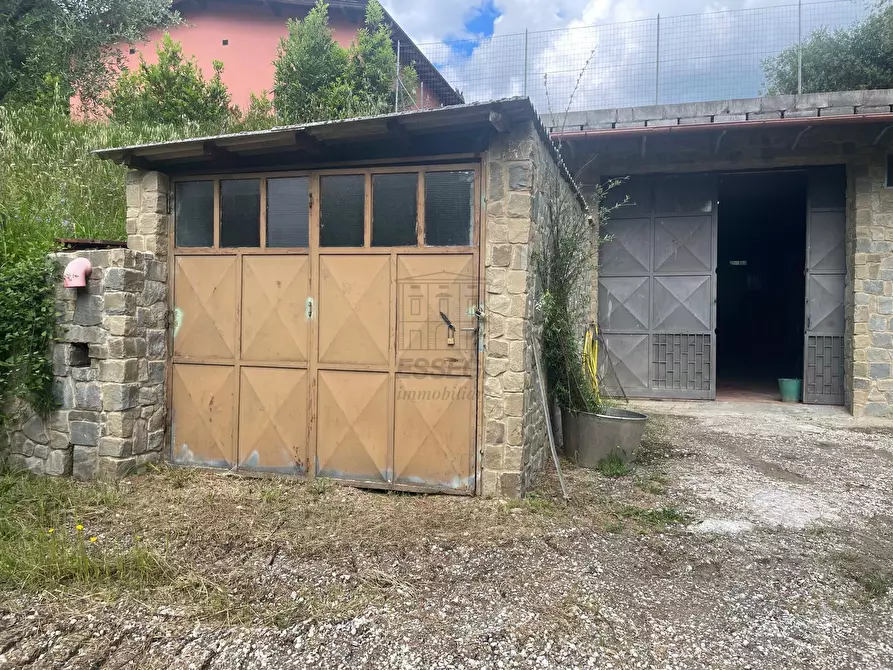 Immagine 35 di Rustico / casale in vendita  in Via della Chiesa XXXI 536 a Lucca