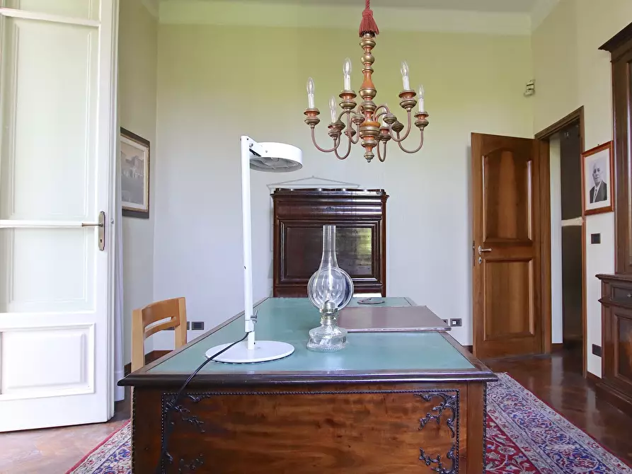 Immagine 10 di Villa in vendita  in Via Pietro Paolini 303 a Lucca