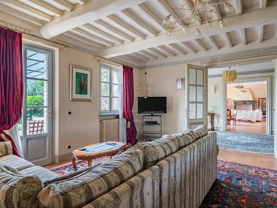 Immagine 21 di Villa in vendita  in via di Montechiari a Montecarlo