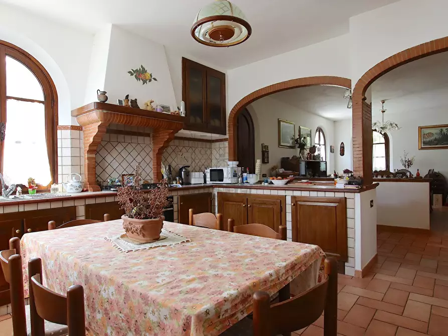 Immagine 18 di Rustico / casale in vendita  in Via di Tiglio a Capannori