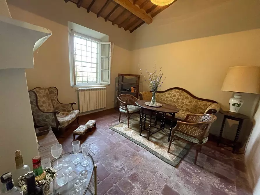 Immagine 19 di Villa in vendita  a Lucca
