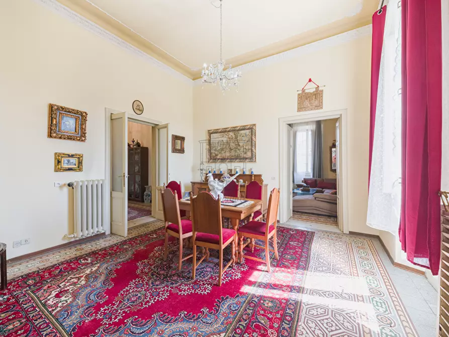 Immagine 34 di Villa in vendita  a Lucca