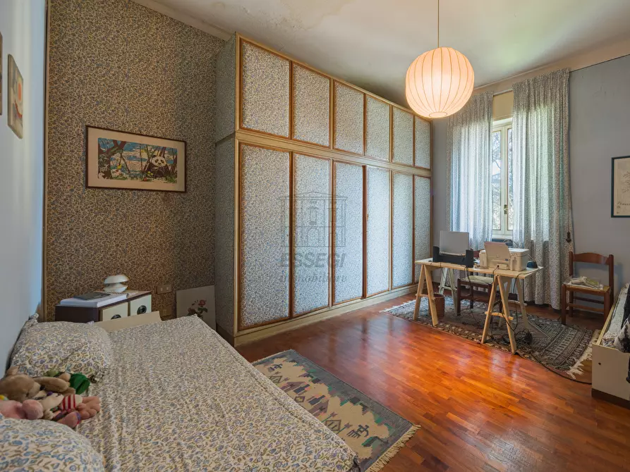 Immagine 25 di Villa in vendita  in Via Castruccio Buonamici a Lucca