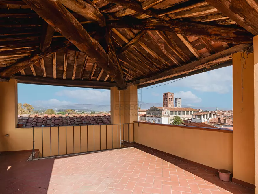 Immagine 27 di Palazzo in vendita  in Via Beccheria 35 a Lucca