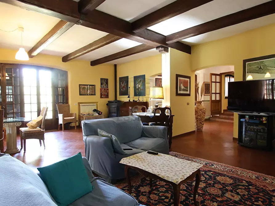 Immagine 7 di Villa in vendita  in Via dei Borelli a Lucca