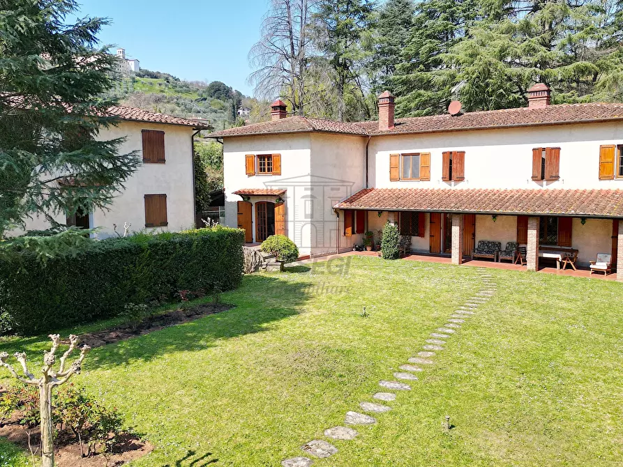 Immagine 1 di Rustico / casale in vendita  in Via di Villa Gaia 508 a Lucca