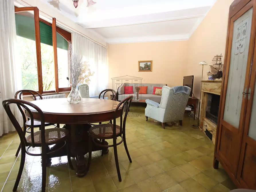 Immagine 19 di Villa in vendita  in Viale Roma 9 a Bagni Di Lucca