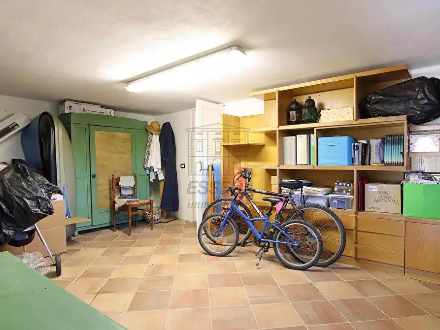 Immagine 57 di Villa in vendita  in Via Comunale Campolungo 51 a Lucca