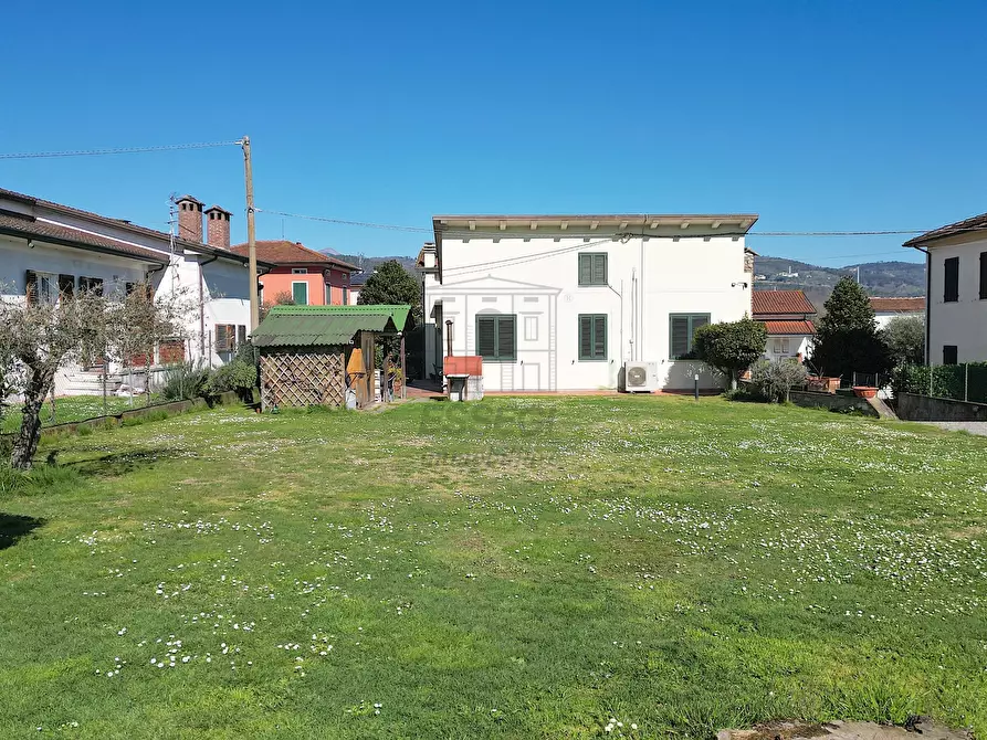 Immagine 19 di Villa in vendita  in Via Sarzanese 4289 a Lucca