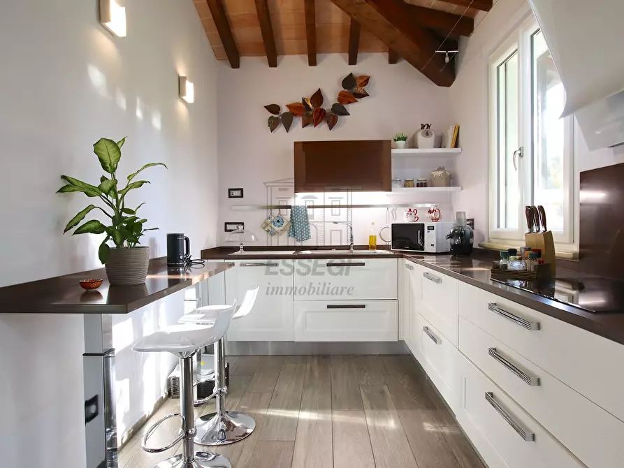 Immagine 25 di Villa in vendita  in Via di San Ginese a Capannori