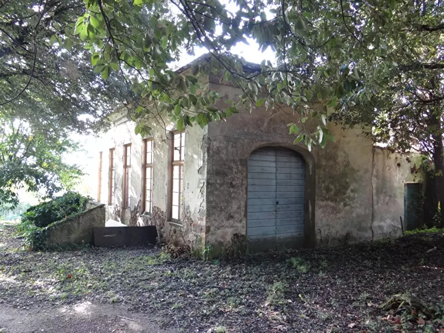 Immagine 13 di Villa in vendita  in Via Ludovica 6927 a Lucca