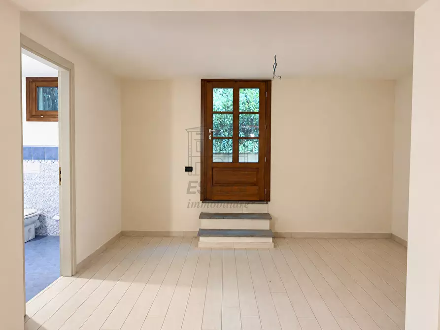 Immagine 2 di Villetta a schiera in vendita  in Via delle Querce 939 a Lucca