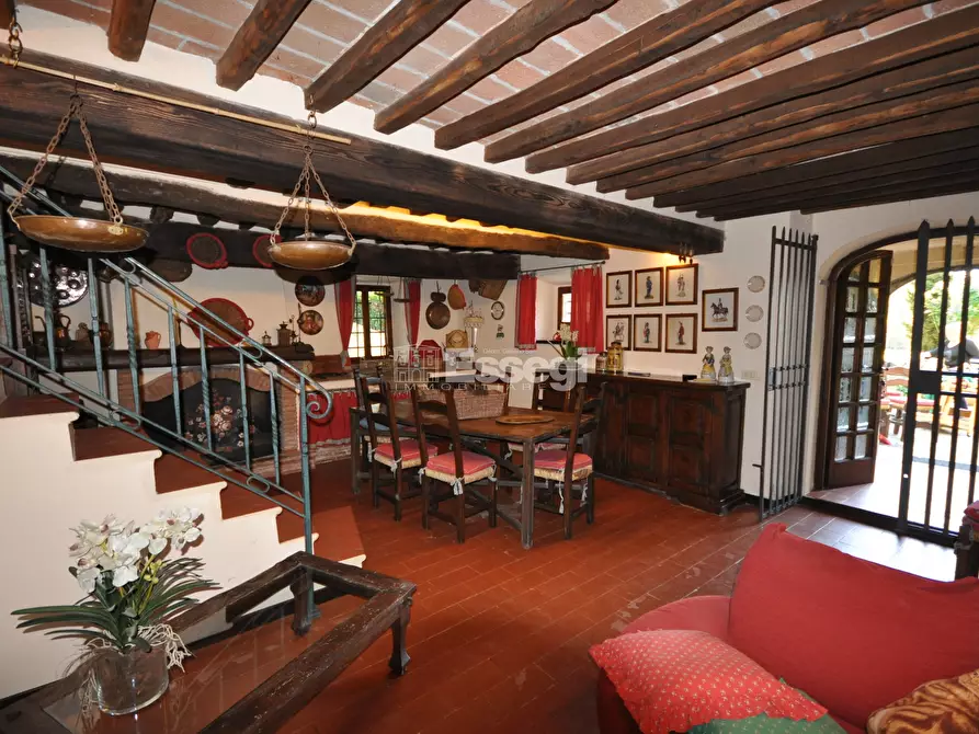 Immagine 29 di Villa in vendita  a Lucca