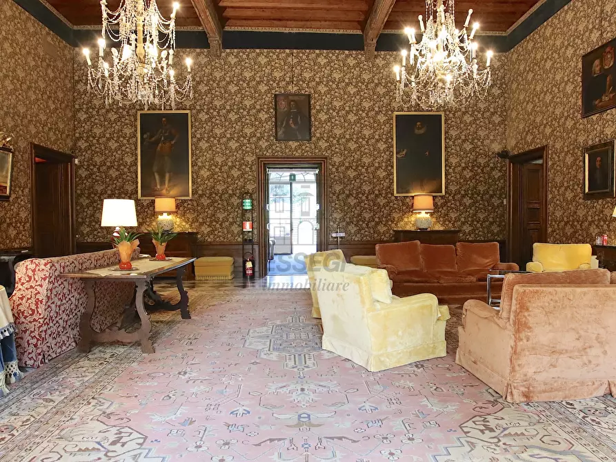 Immagine 8 di Villa in vendita  in Via della Pollicchia 50 a Lucca