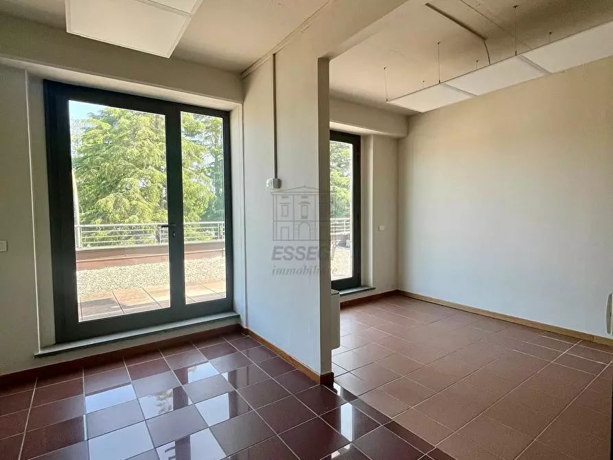 Immagine 7 di Ufficio in vendita  in Via delle Tagliate a Lucca