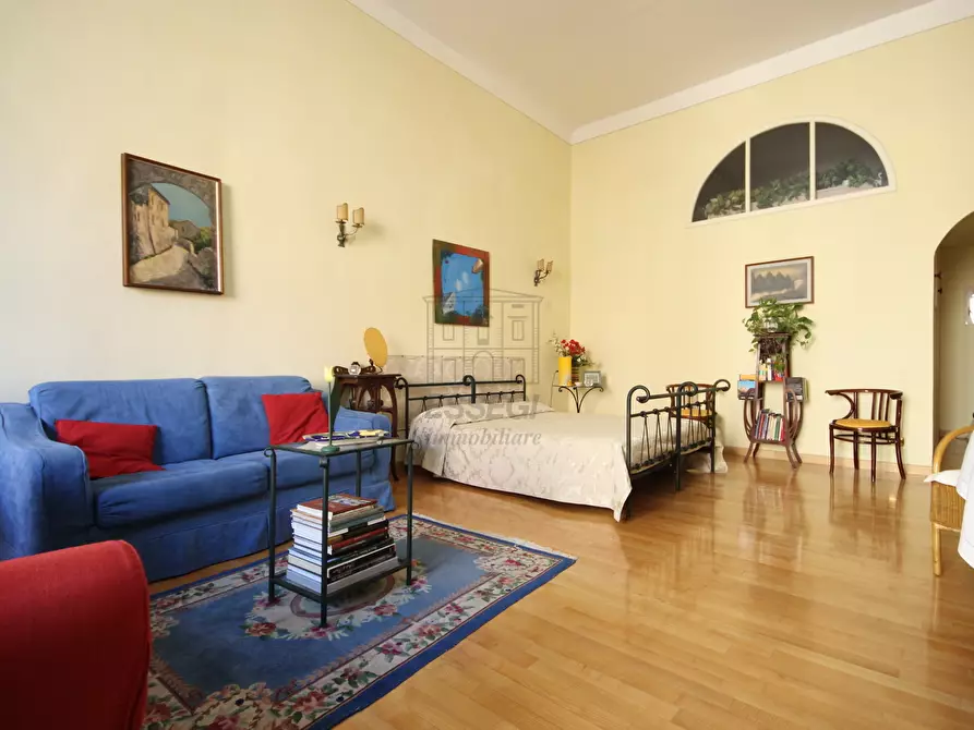 Immagine 13 di Appartamento in vendita  in piazza san frediano a Lucca