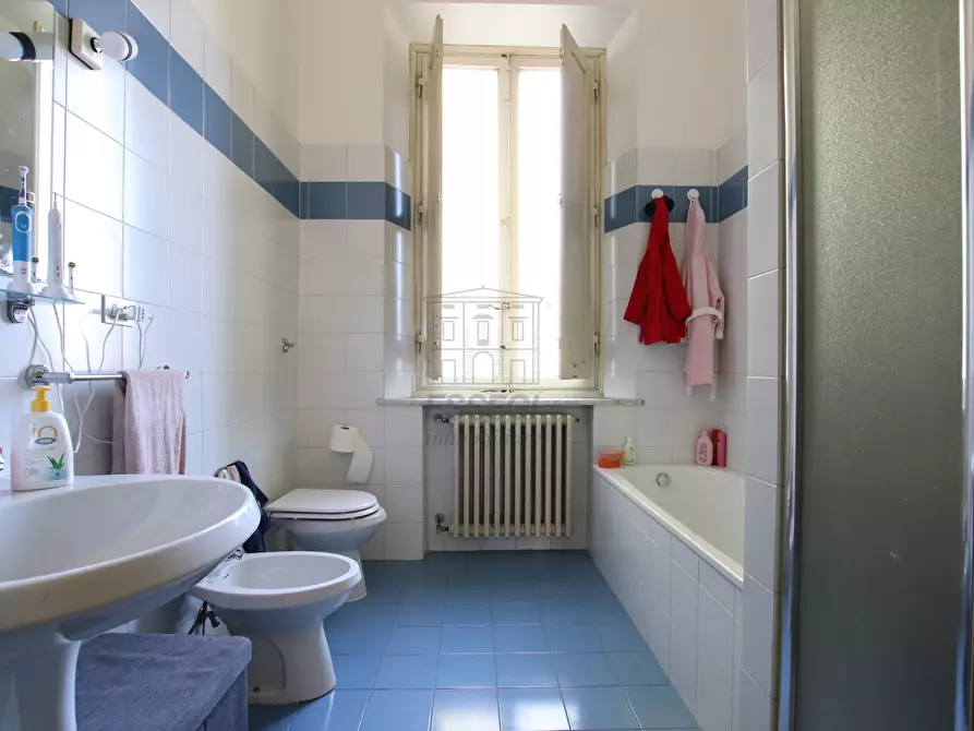 Immagine 26 di Villa in vendita  in via barsanti e matteucci a Lucca